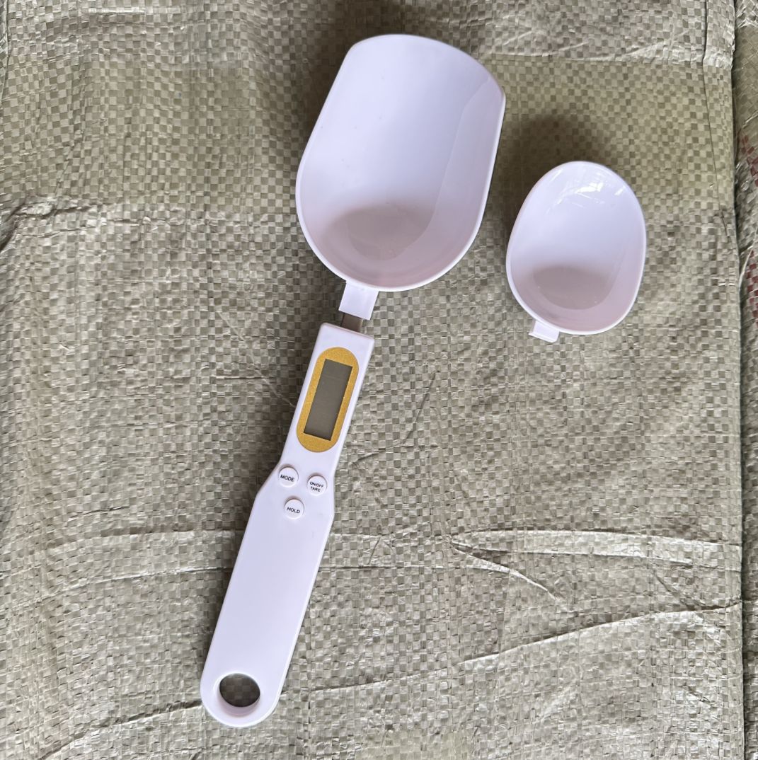 Food spoon scale